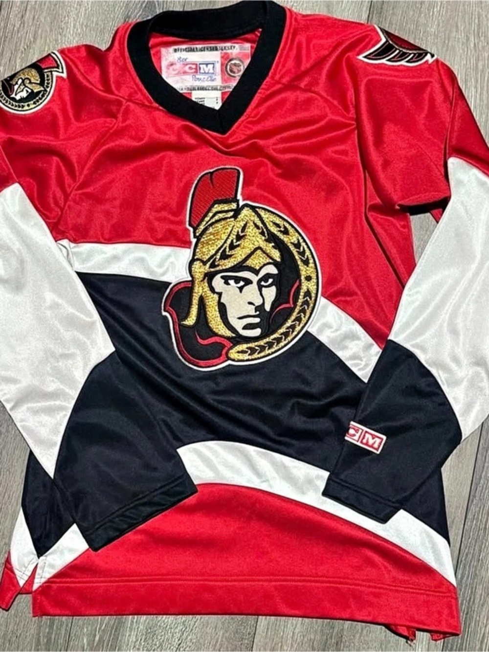 CCM Ottawa Senators Women'Small CCM Jersey Stitched Color Block Red & Black Smal